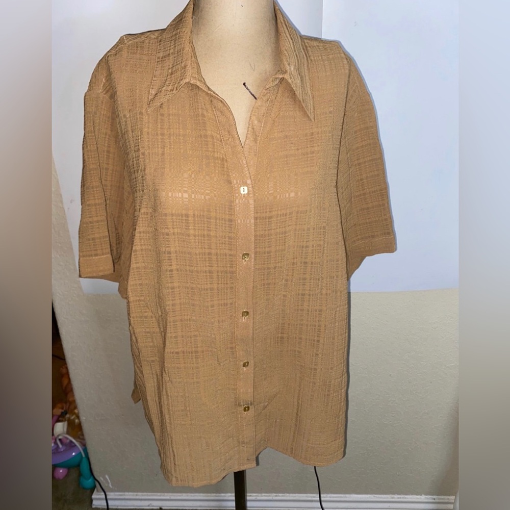 Women’s Plus size Button Down